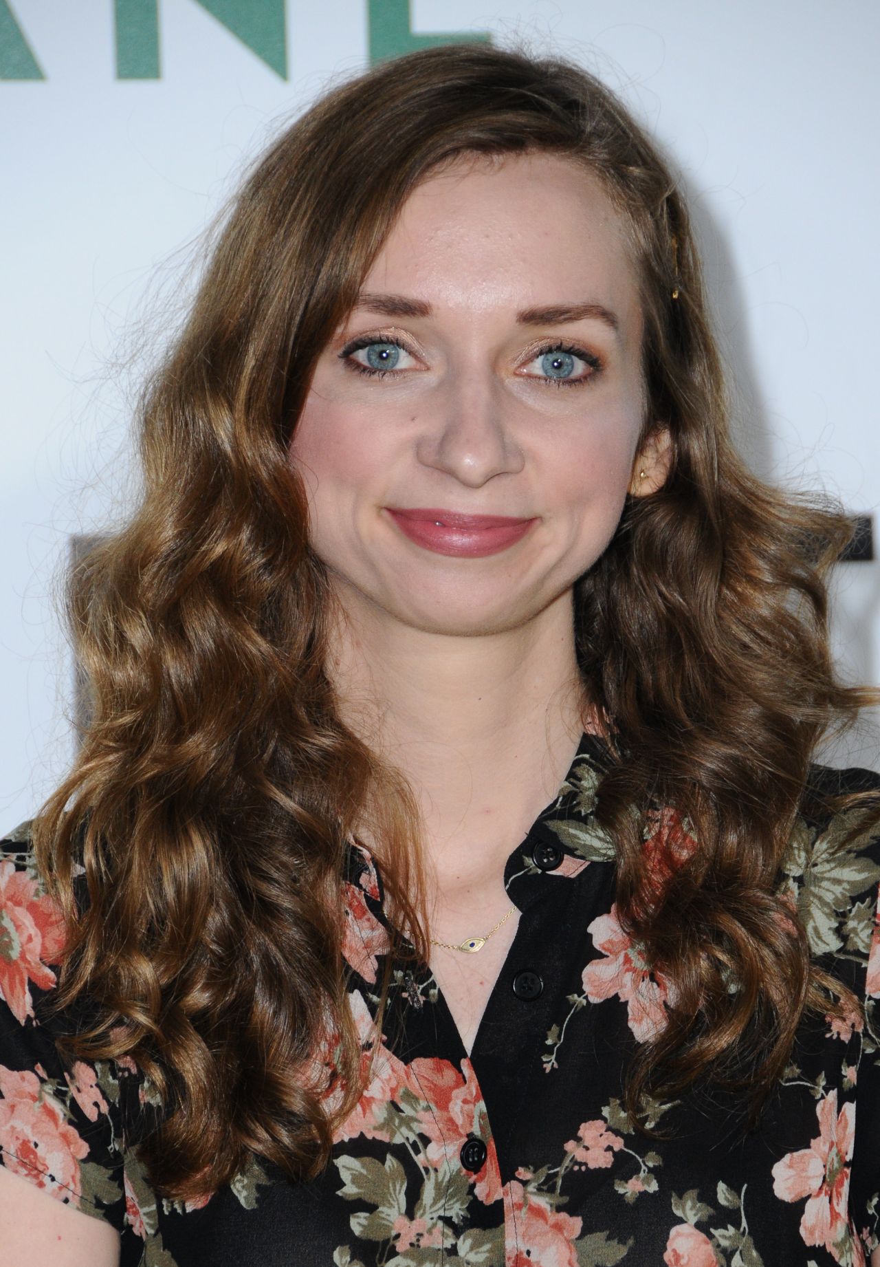 brent garvin add Lauren Lapkus Sexy photo