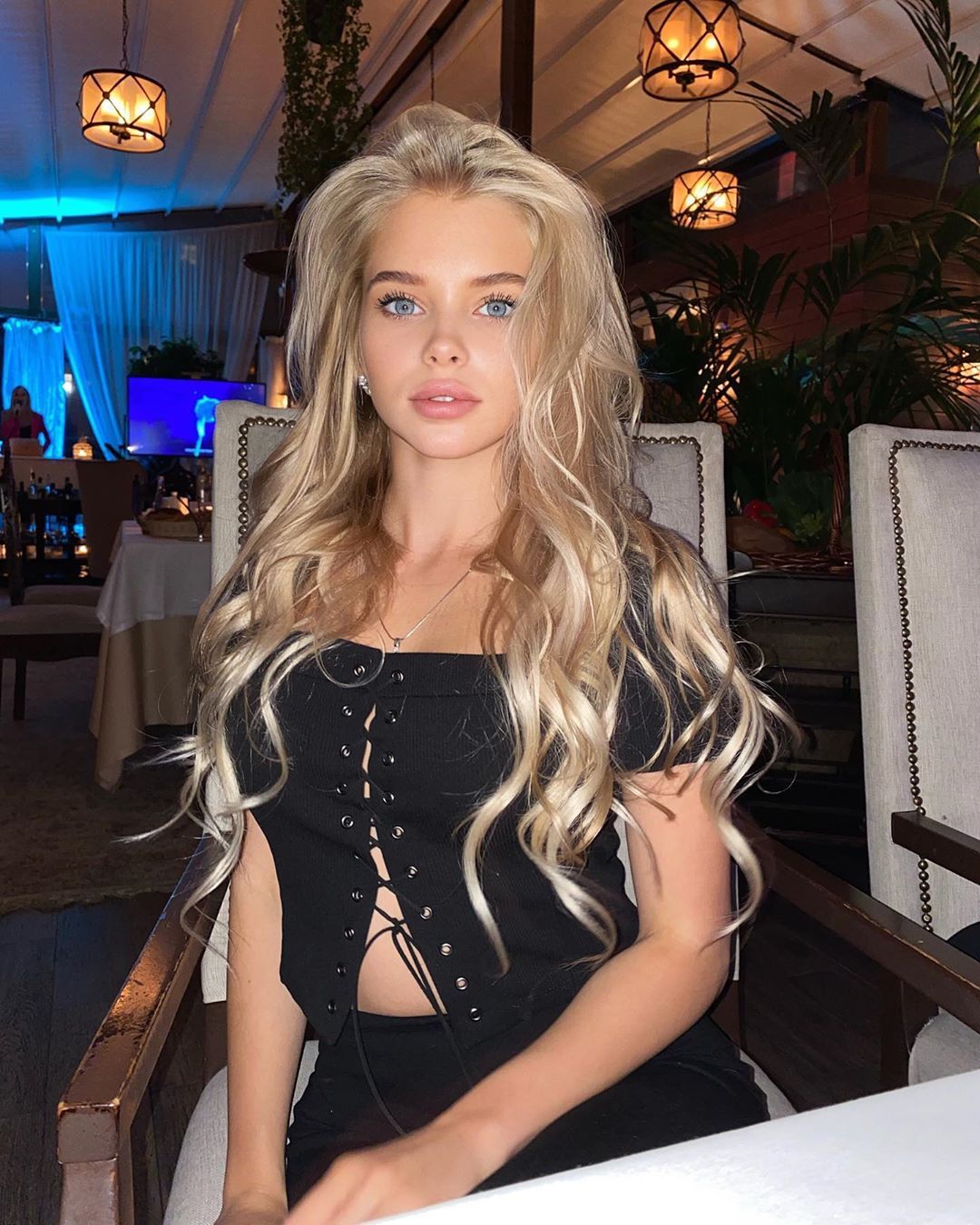 catriona smillie add Russian Anal Threesome photo