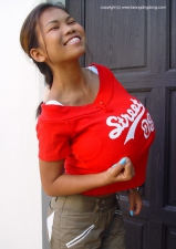 andre tambunan add Farang Ding Dong Gai photo