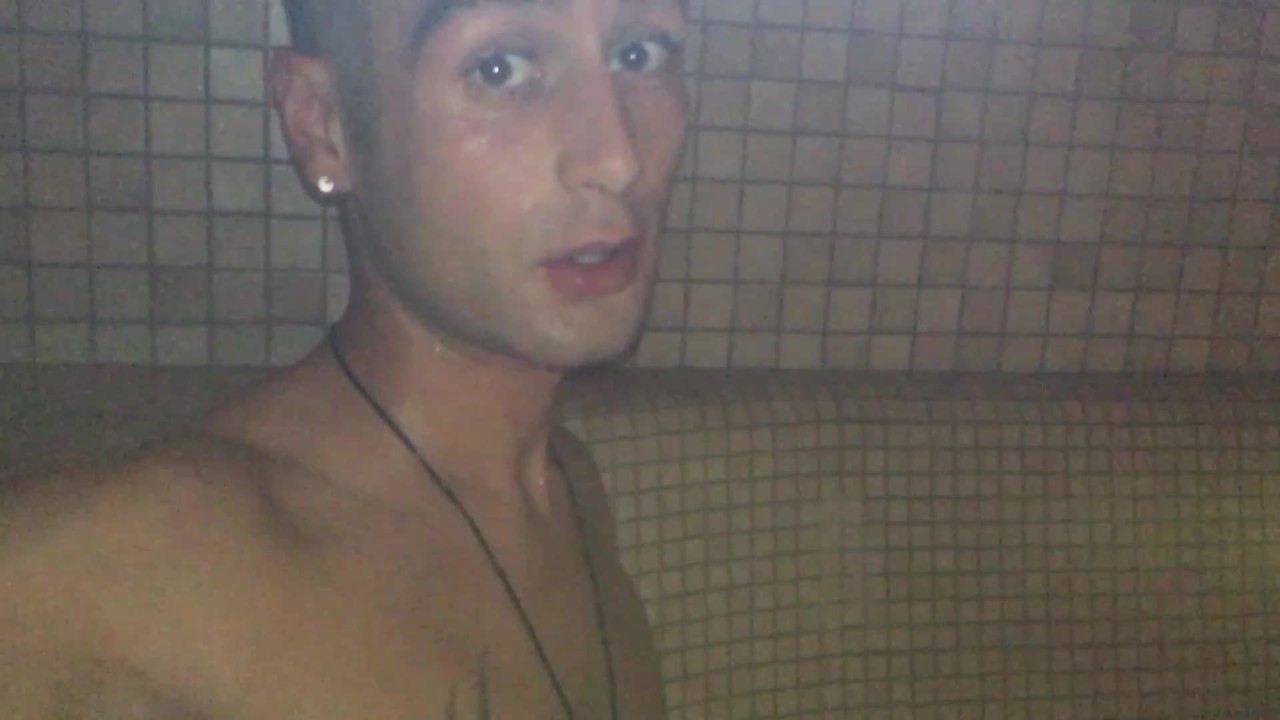 dinesh athukorala add Naked Men In Steam Room photo