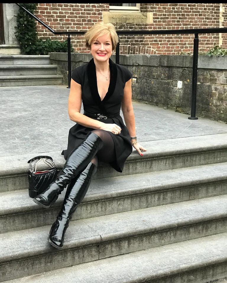 brianna ralston add Older Woman Undress photo