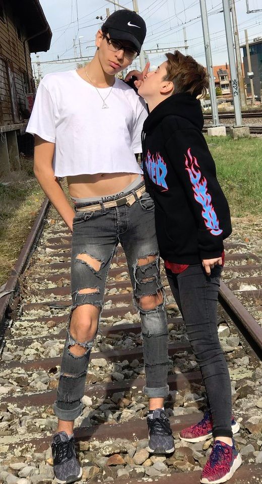 becky lucy add Slim Twinks photo