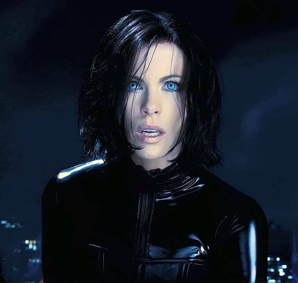 brthen add Selene Rey photo