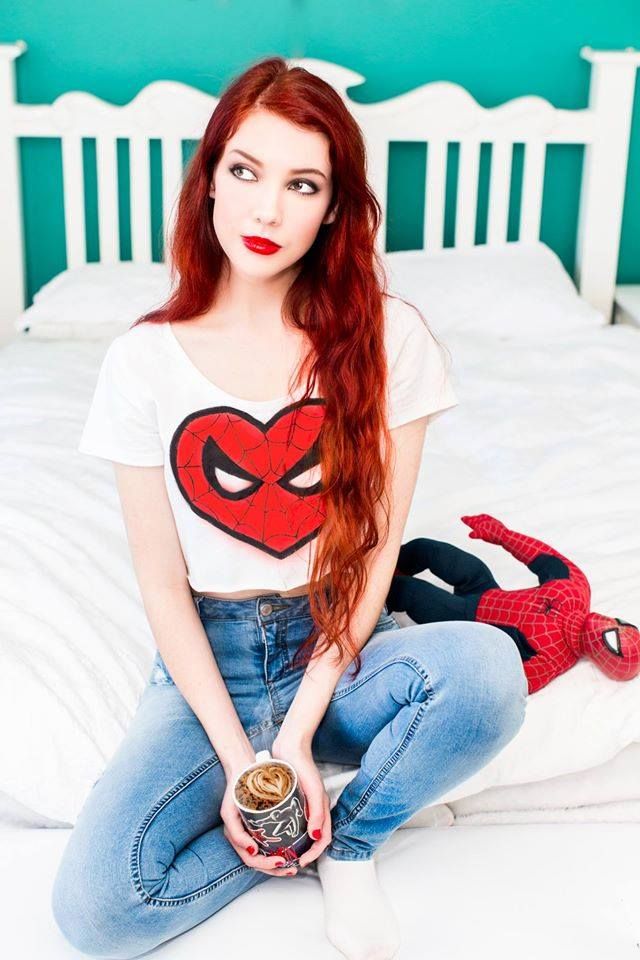 dom longo add Mary Jane Watson Cosplay photo