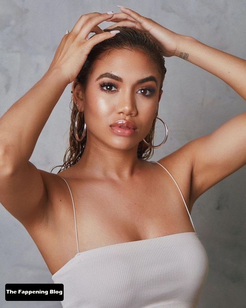 disna kumari add Paige Hurd Nude photo
