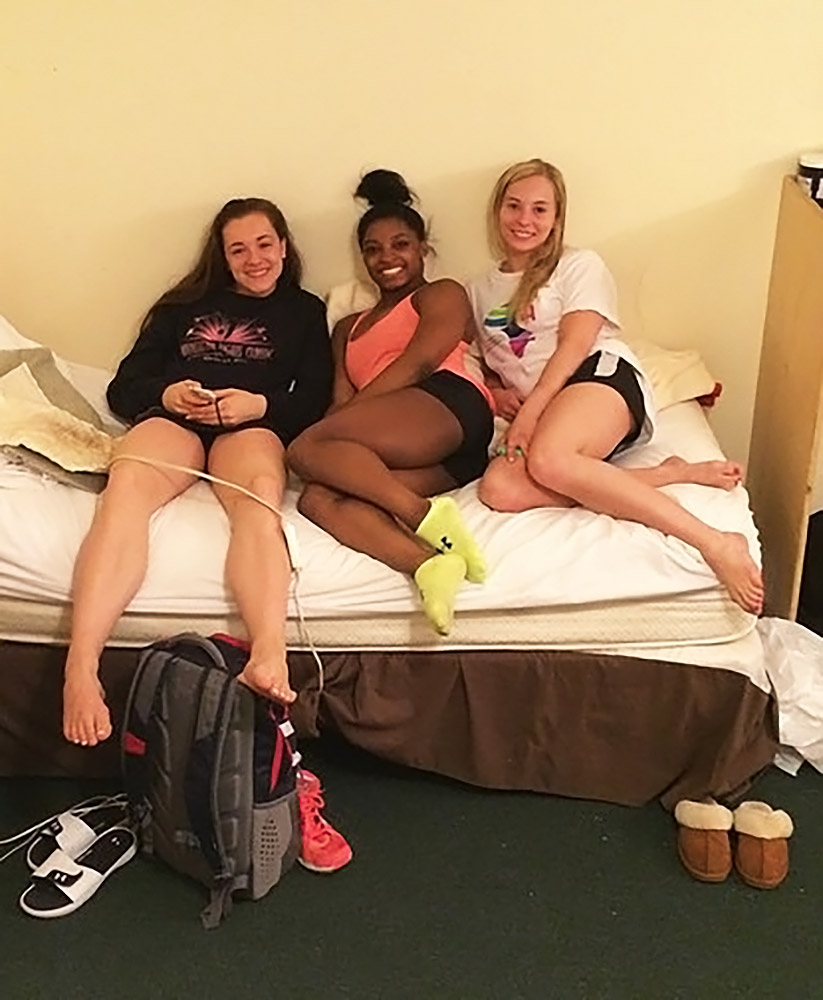 cifuentes add Simone Biles Nude photo