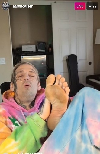 debra sacco add Aaron Carter Feet photo