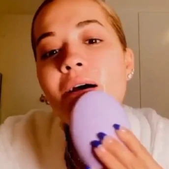 clemena add She Loves To Suck photo