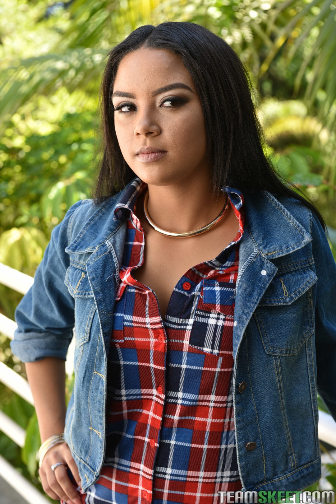 adam sani add Maya Bijou Hot photo