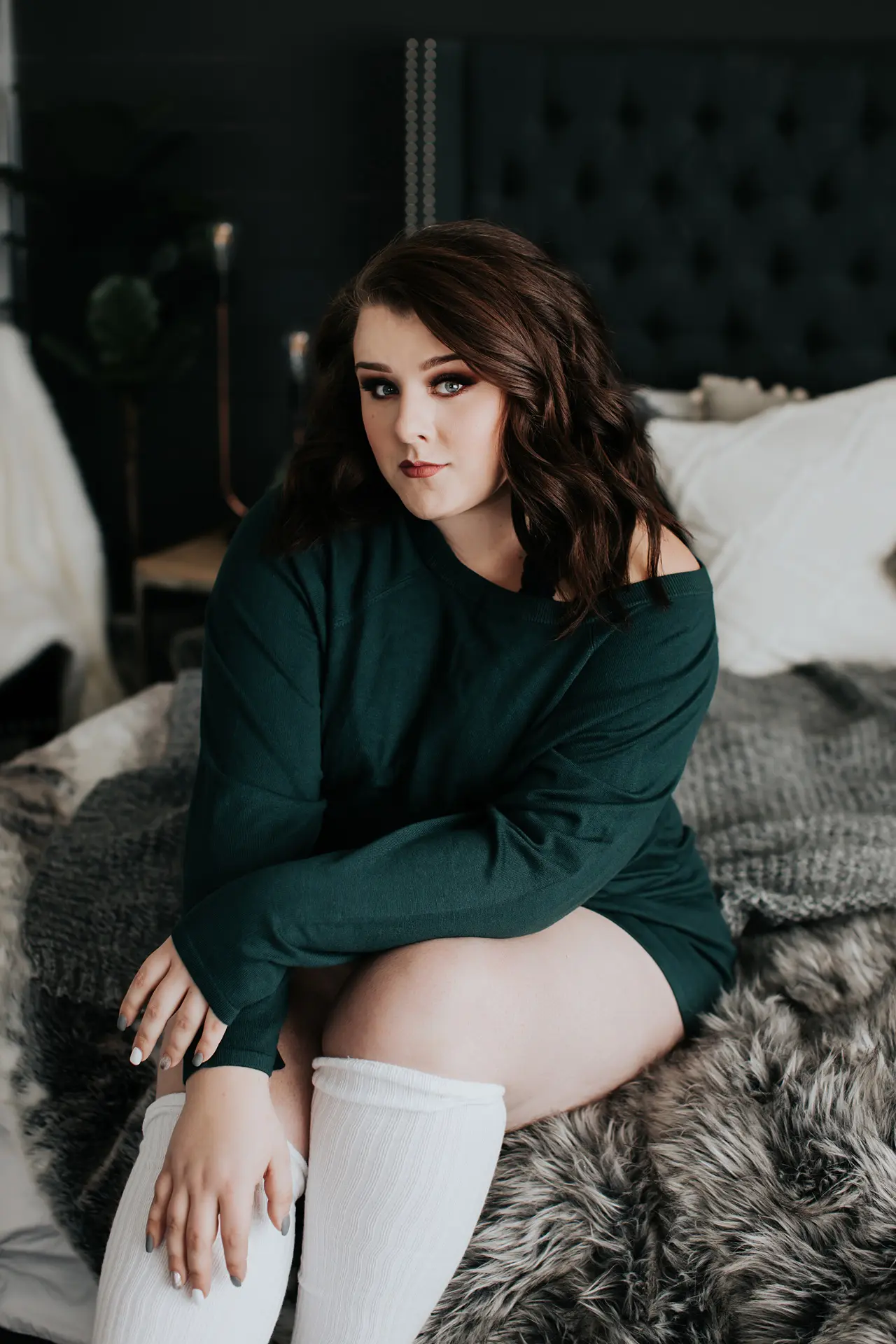 abiodun ajani add Boudoir Threesome photo