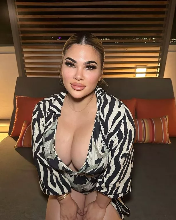 dale pruett add Big Tits In Hawaii photo