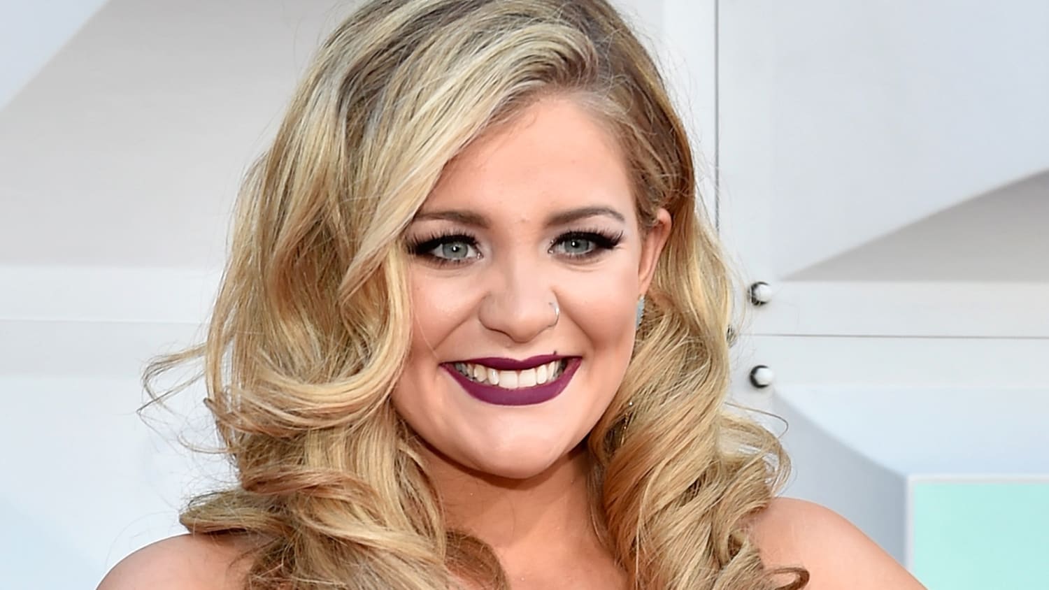 derek beckford add Lauren Alaina Ass photo