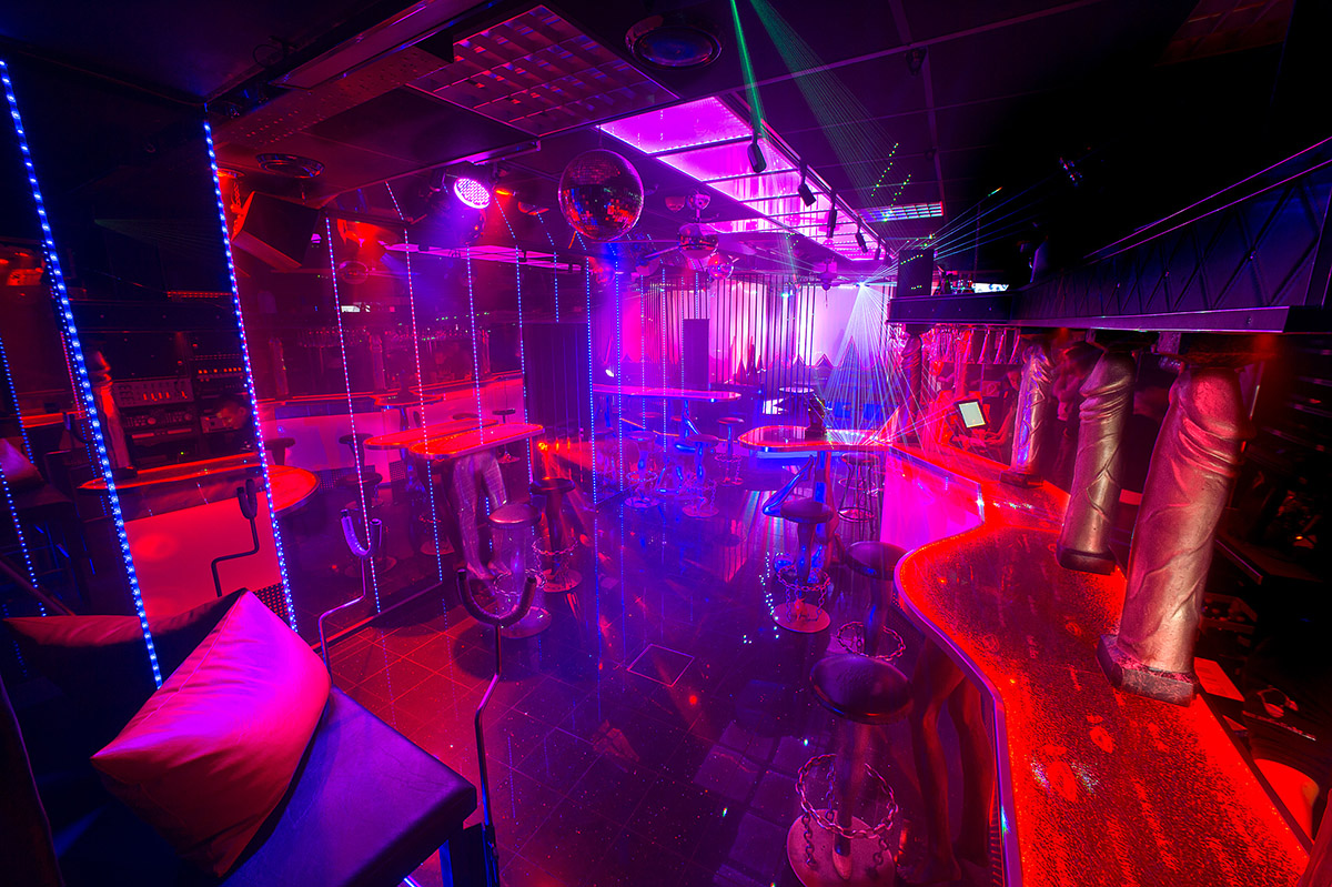 ahmad iftikhar add Swinger Club Vienna photo