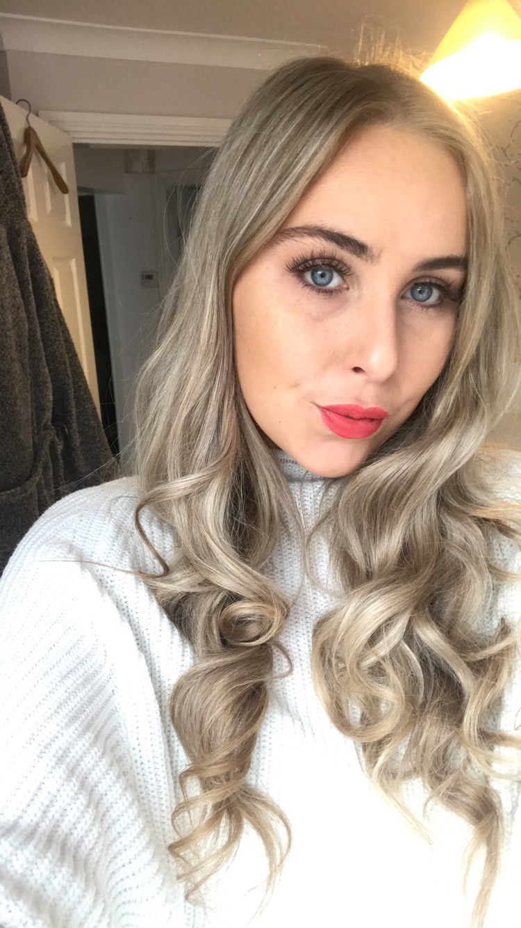 billy hitt add Holly Brougham photo