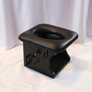 Queening Chairs Middle Ages 5169