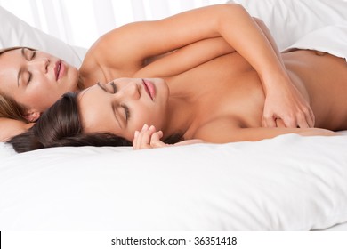 carey goetz add Sleeping Naked Babes photo