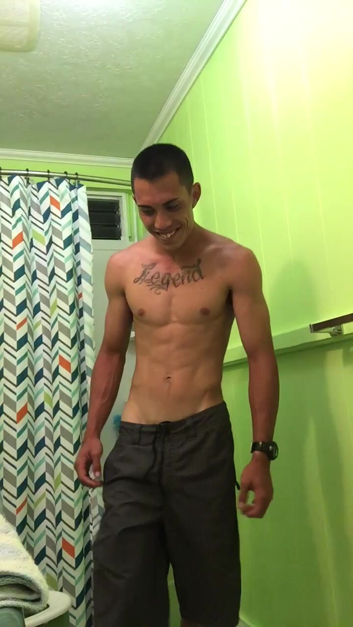 dewi yang add Hawaii Naked Guys photo