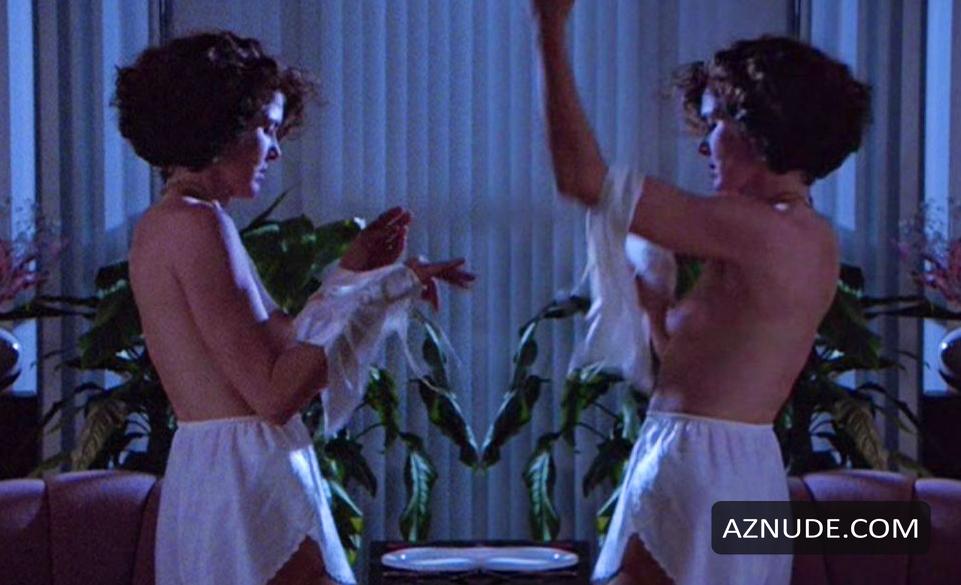 dino cappello add Lois Chiles Nude photo