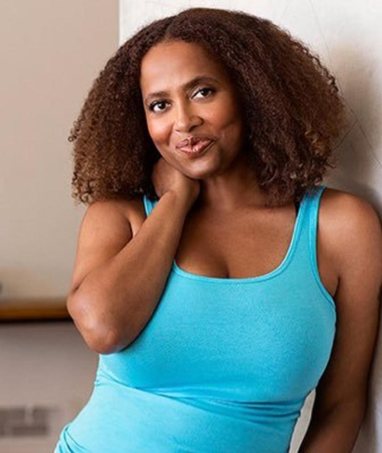 chris liversidge add Lisa Nicole Carson Naked photo