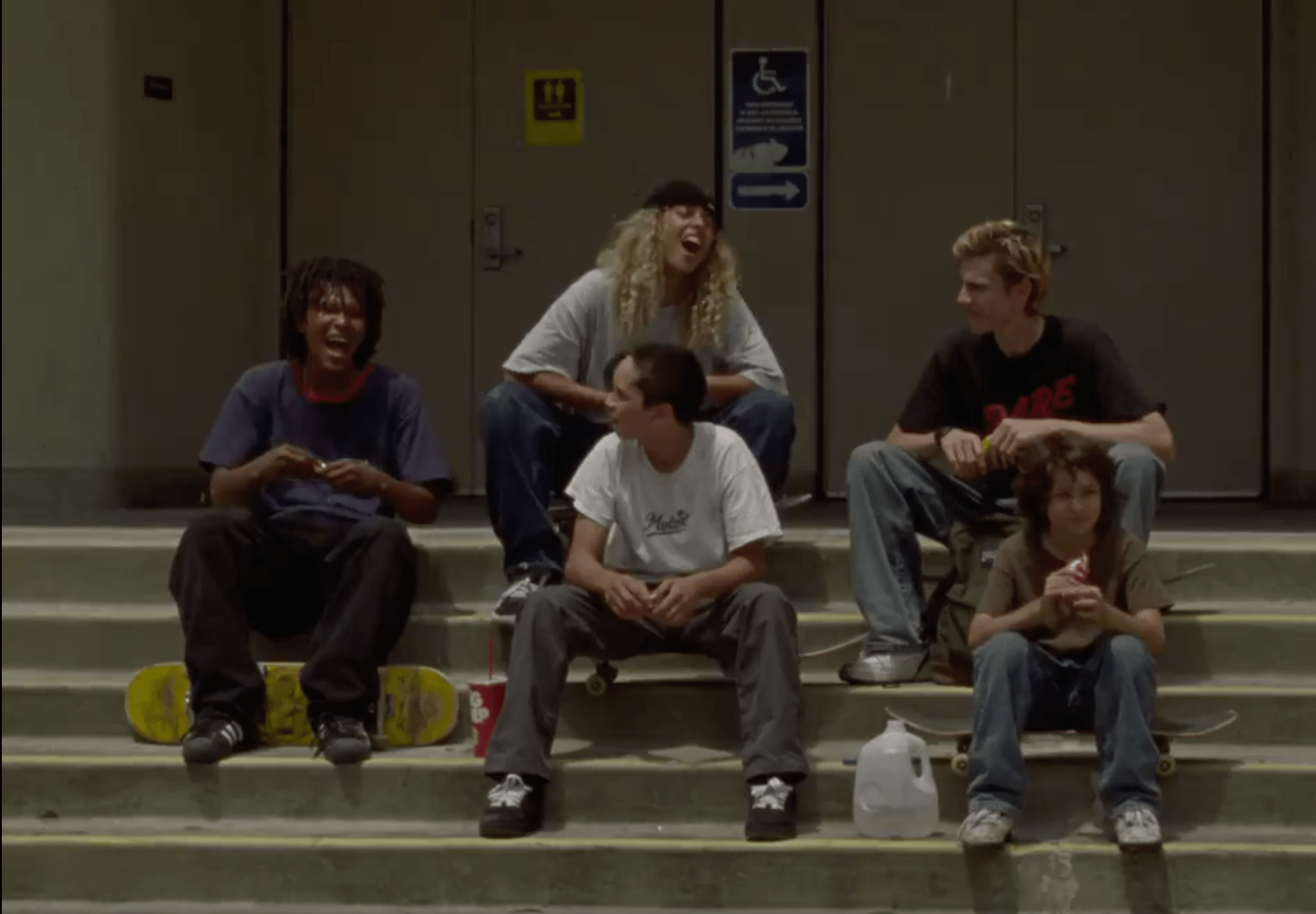 chris gilmore add Mid90s Finger Scene photo