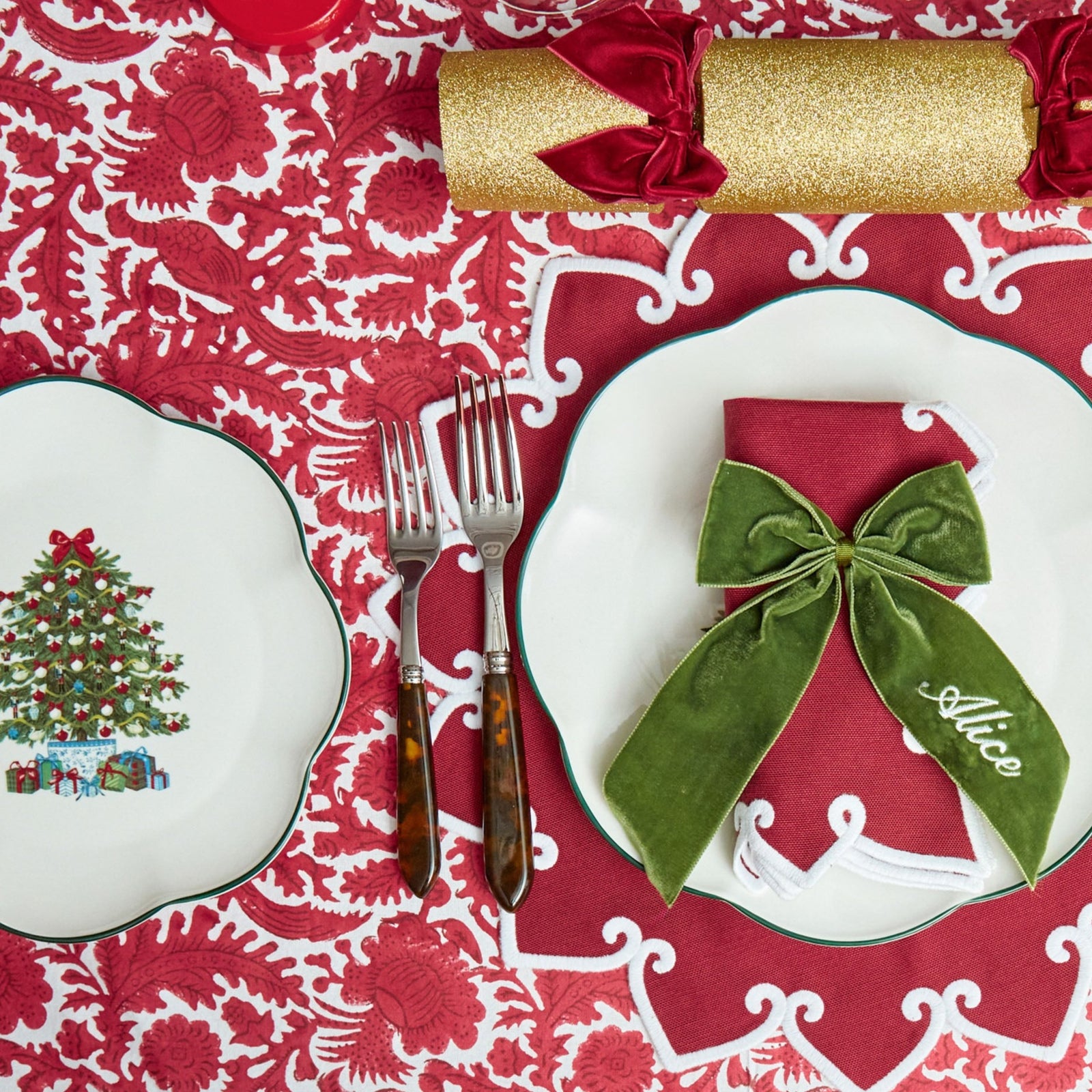 coral espinal add Natalie Mars Christmas photo