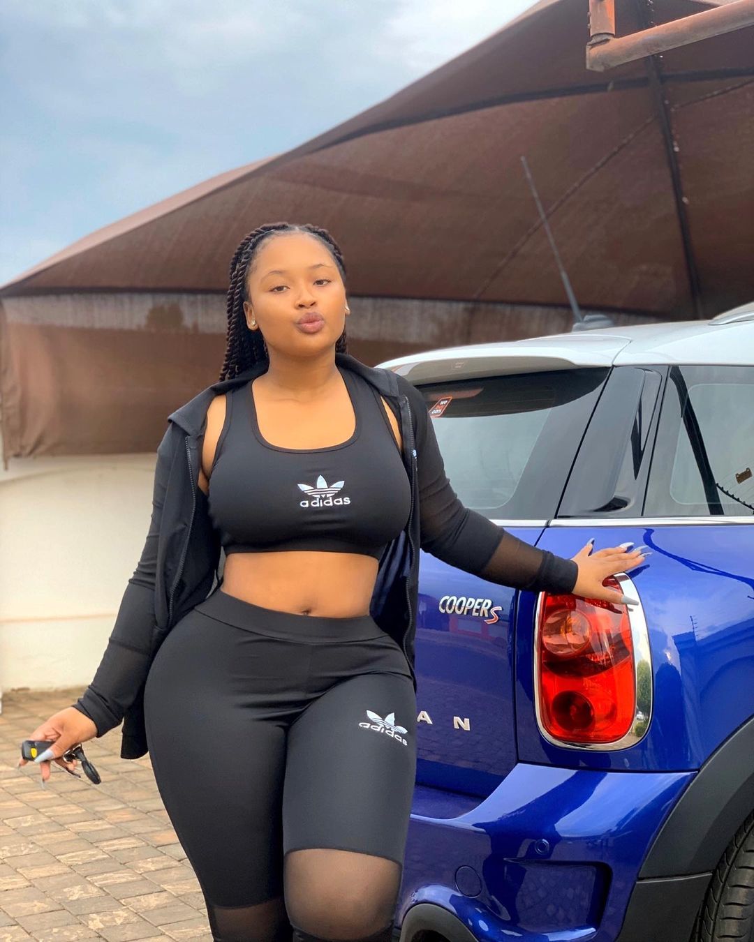 aniza ismail add Cyan Boujee Video photo