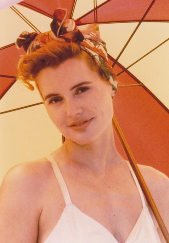 dena santos add Geena Davis In A Bikini photo