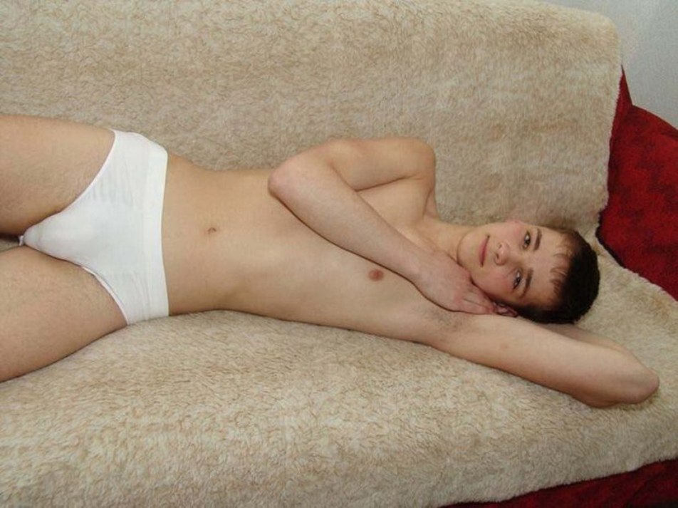 dan bartolome add Hung Men In Speedos photo