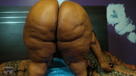 christie renshaw add Extreme Smother Queenz photo