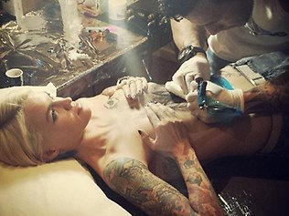 allison dynan add Ruby Rose Naked photo