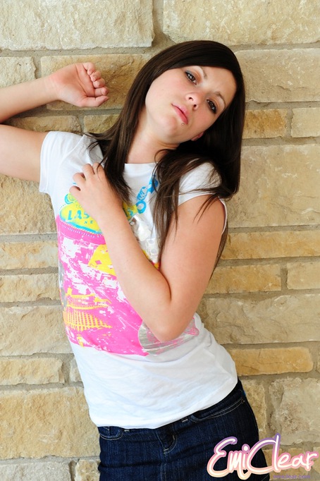 angel macedo add Camel Toe Teenagers photo