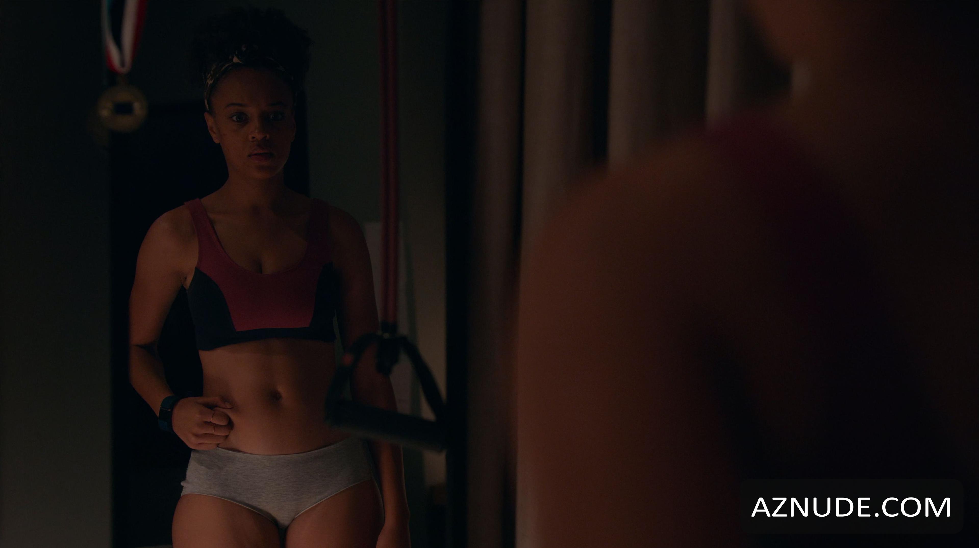 Reign Edwards Nude 364