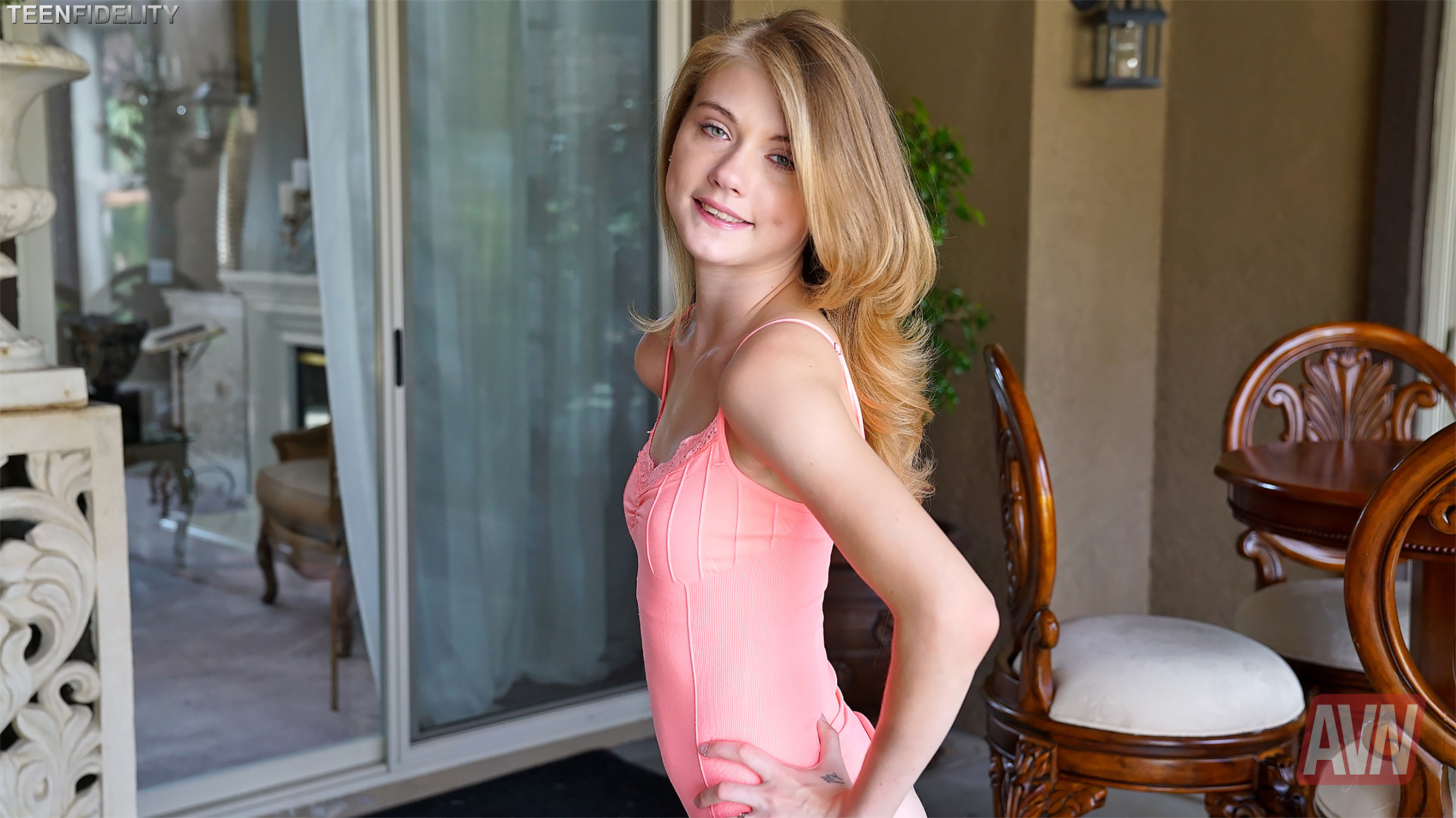 antonia lui add Neighbor Is Naked photo