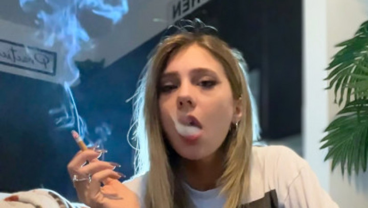 desi desmarais add Justnitnee Smoking photo