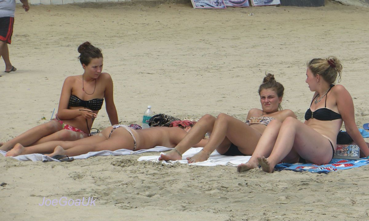 chanelle robinson add Nude In Goa photo