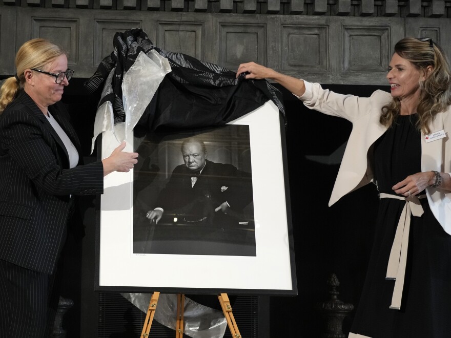 annie alston add Head In Public photo