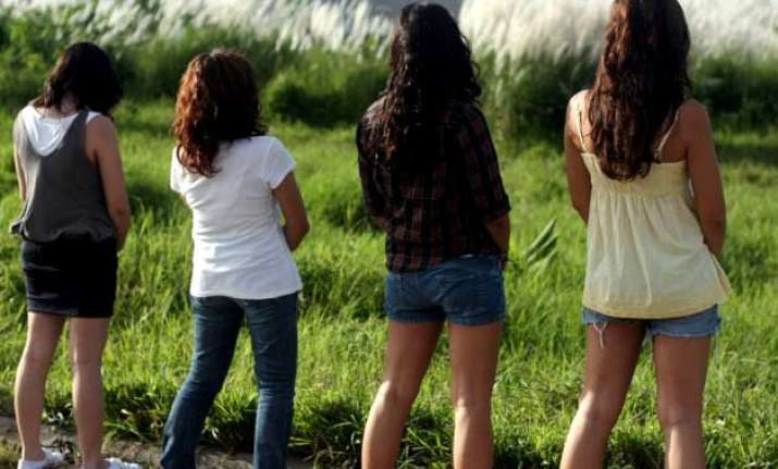 christie hurley add Nude Ladies Peeing photo