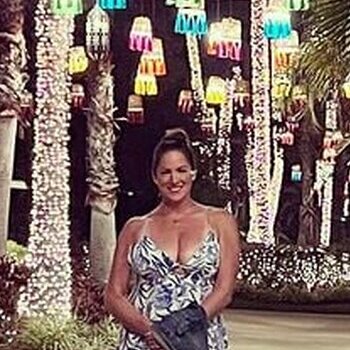 alex devenish add Sarah Spain Nude photo