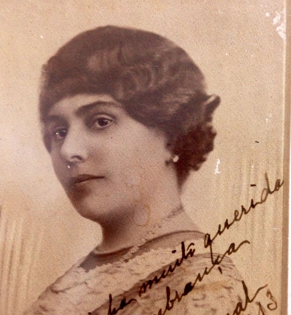 barbara hemphill add Aline Amorim Pelada photo