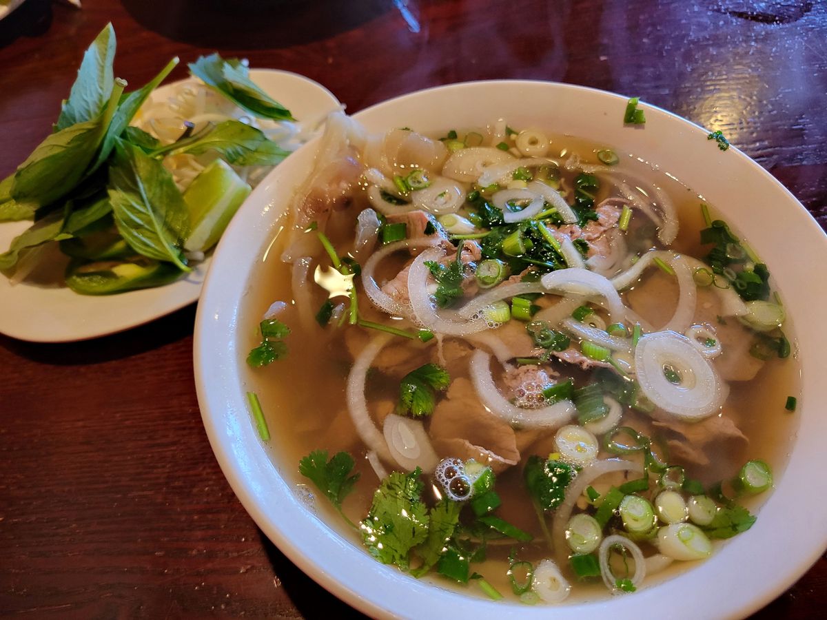doug glick add Vietnamese Stip Chat photo