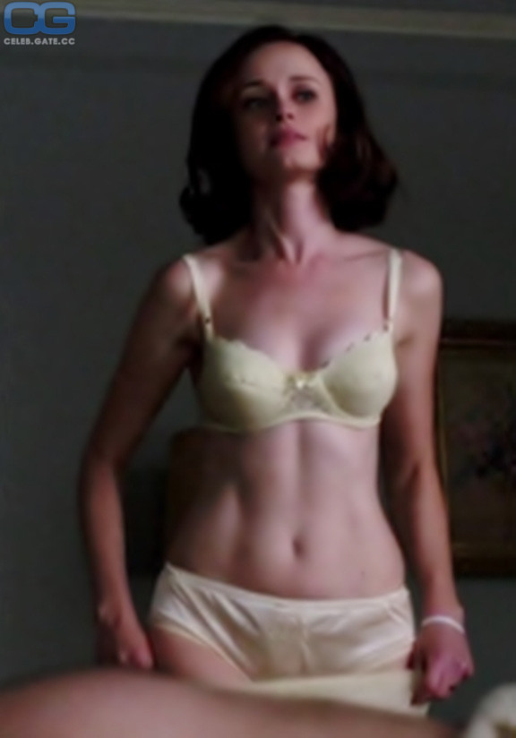 aylin kaya add Alexis Bledel Naked photo