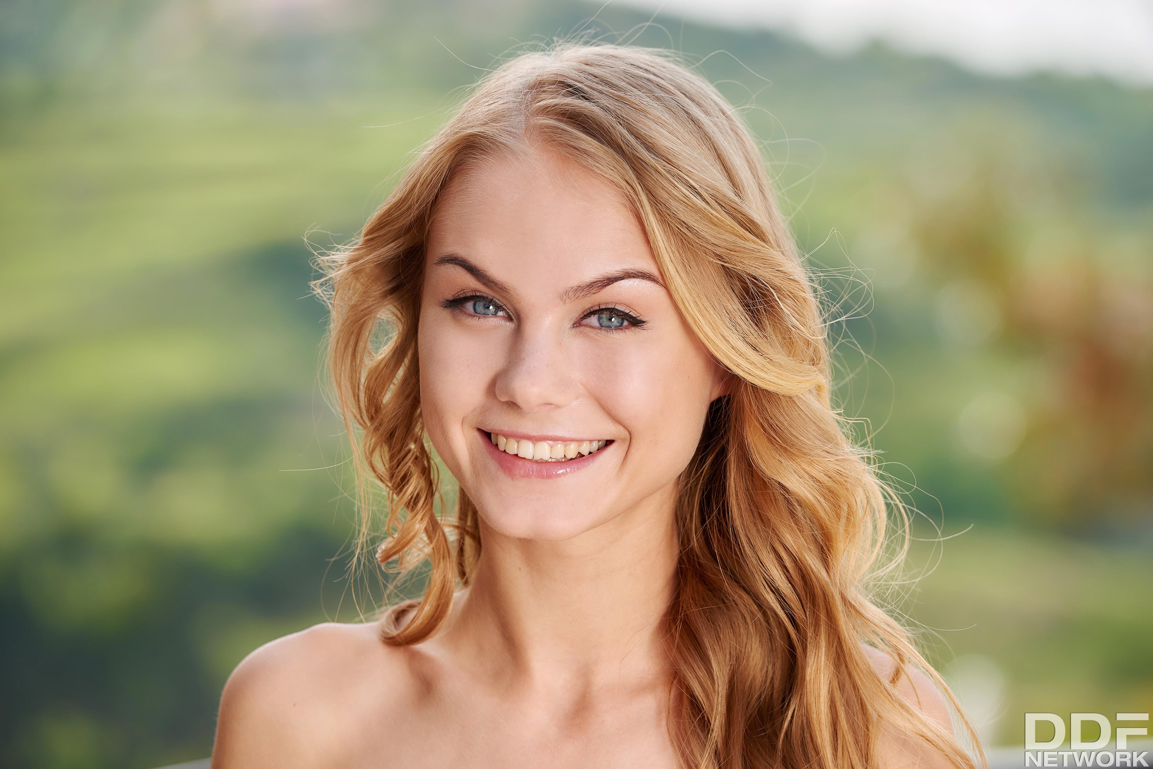 angie hullett add Pornostar Chat photo