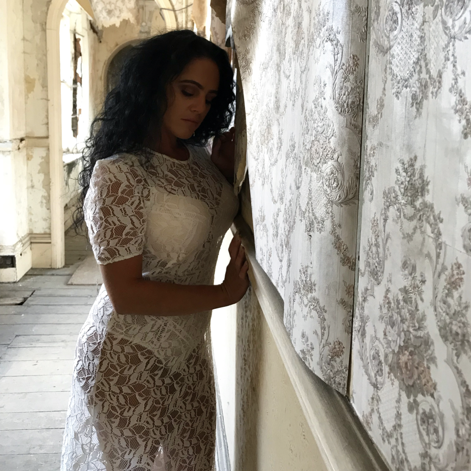 catherine morillo add Leanne Lace photo
