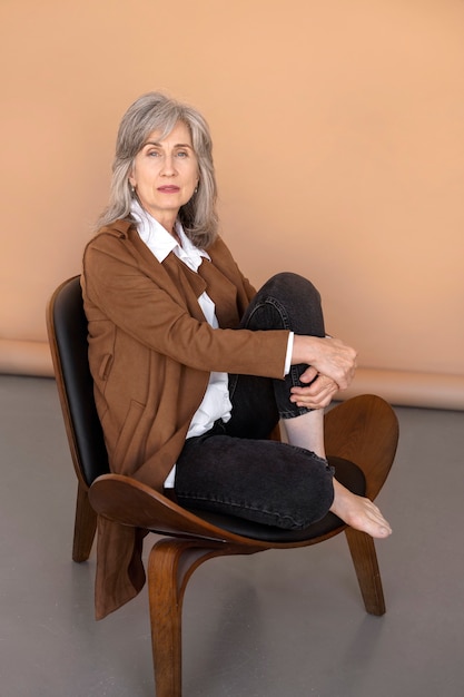 angela renee brown add Older Classy Women photo