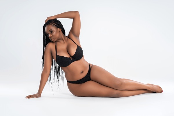 ahmed cavern add Big Tits Black Mama photo