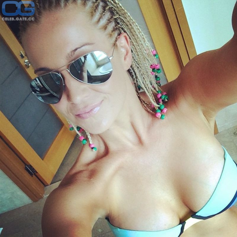 amber dunning add Kellie Pickler Nude photo