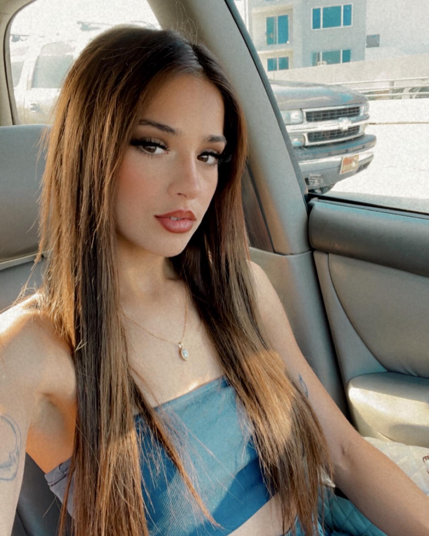 asim samanta add Sofie Reyez Age photo