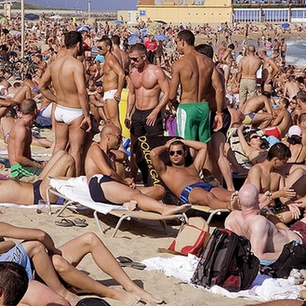 diane krebs add Barcelona Beach Tits photo