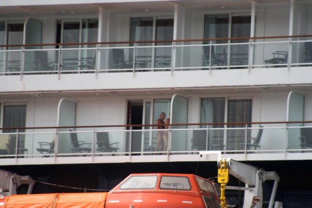 adetola temitope add Balcony Voyeur photo