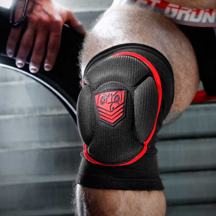 blue de guzman add Blowjob Knee Pads photo